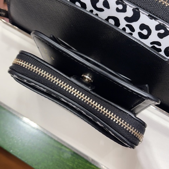 Kate Spade meow cat small zip around wallet - Picture 5 of 9